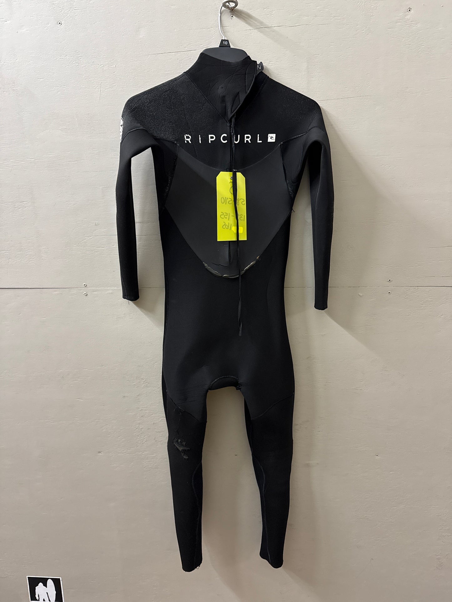 Used Rip Curl 4/3 Non Hooded Size S (5'8"-5'10" | 135-155 lbs)