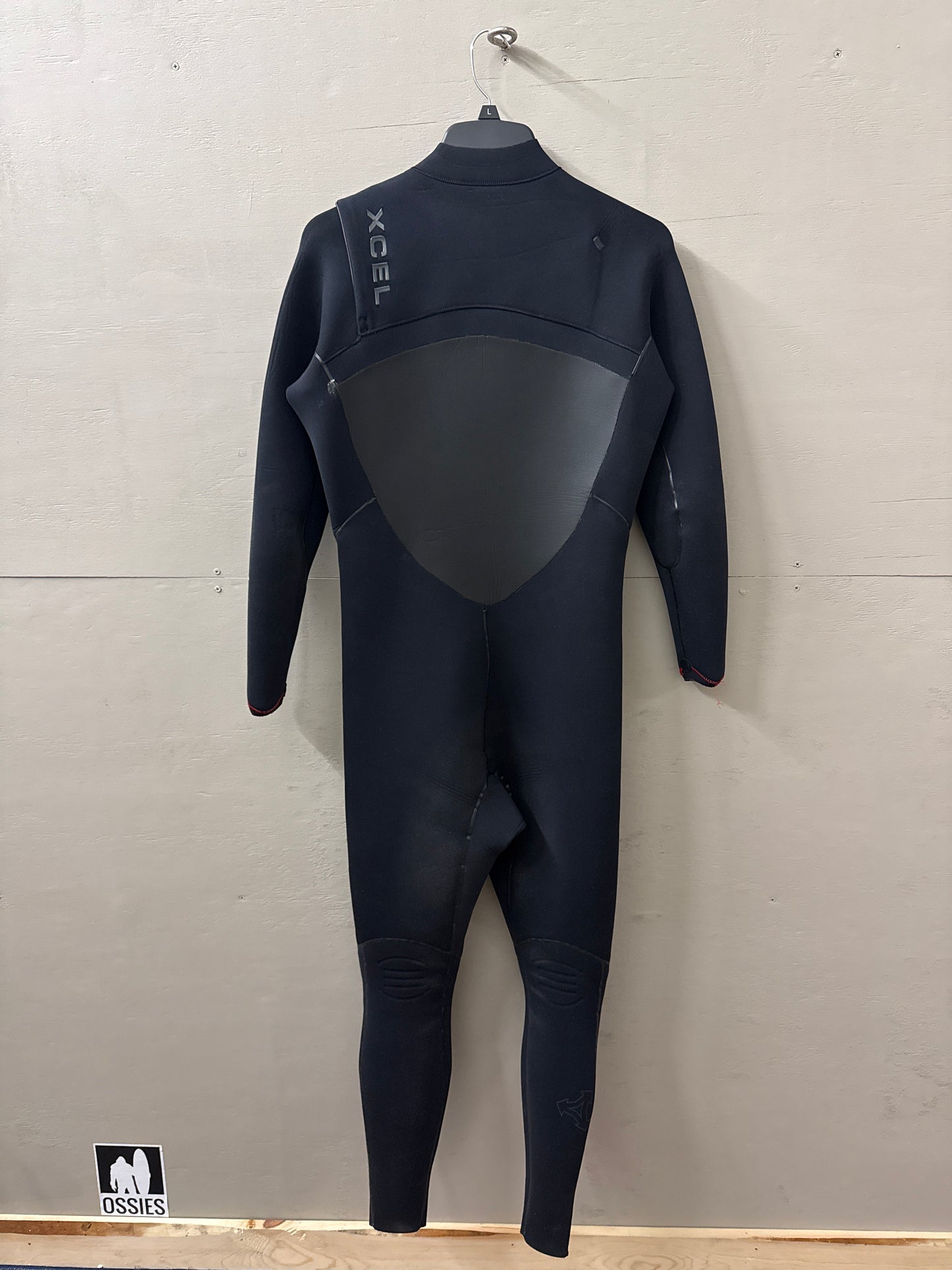 USED Men's 4/3MM Xcel Frontzip Wetsuit - Size XL (6'0"-6'2" | 190-210 lbs) - Good