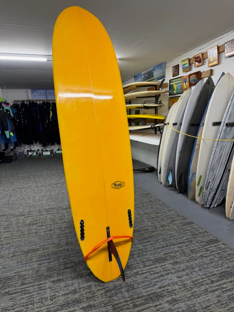 Used 7'1 Moore Board W/Fin & Leash