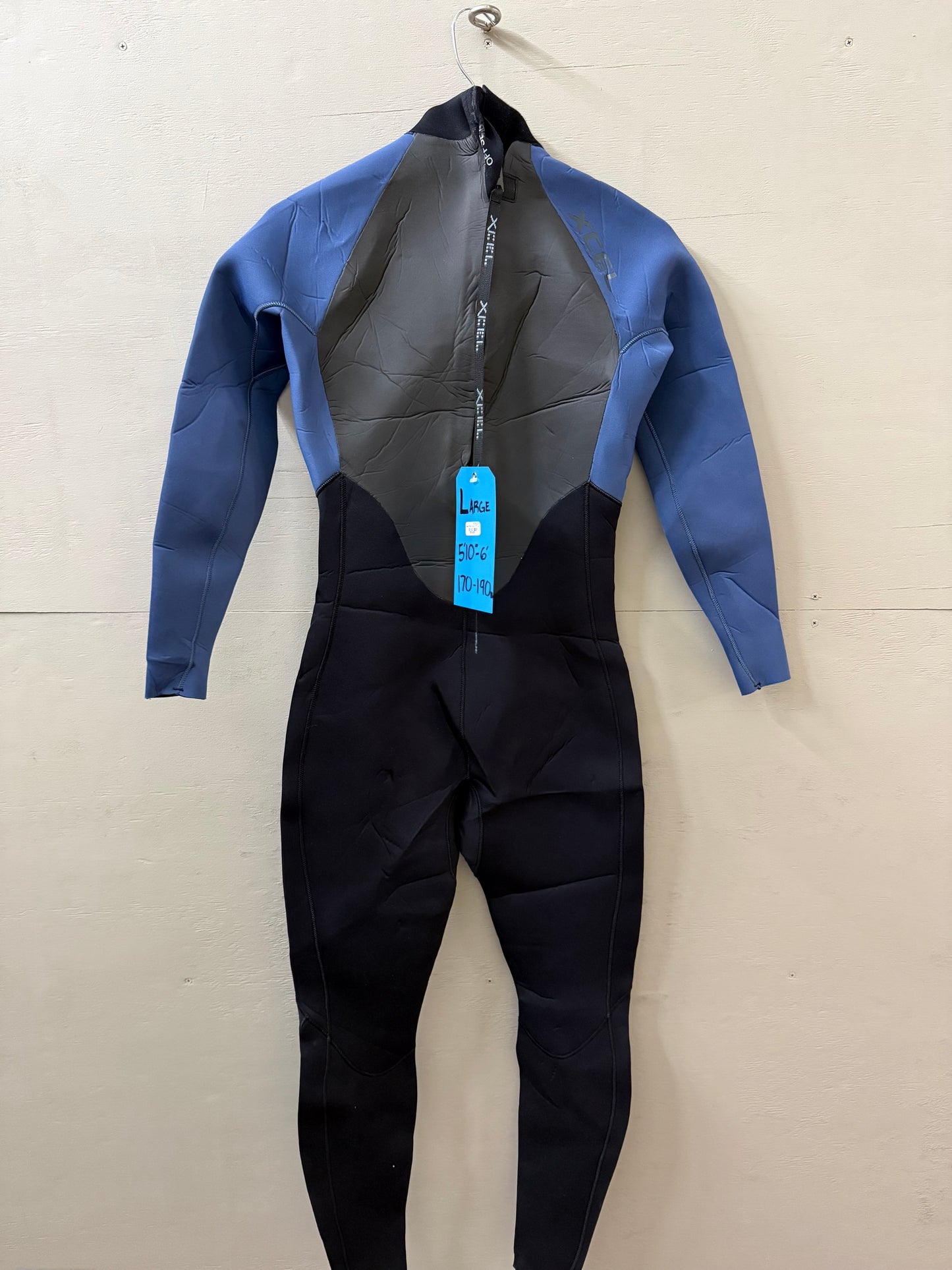 Used Men's Xcel Explorer 4/3 Wetsuit - Size Large (5'10"–6'0" / 170–190 lbs)
