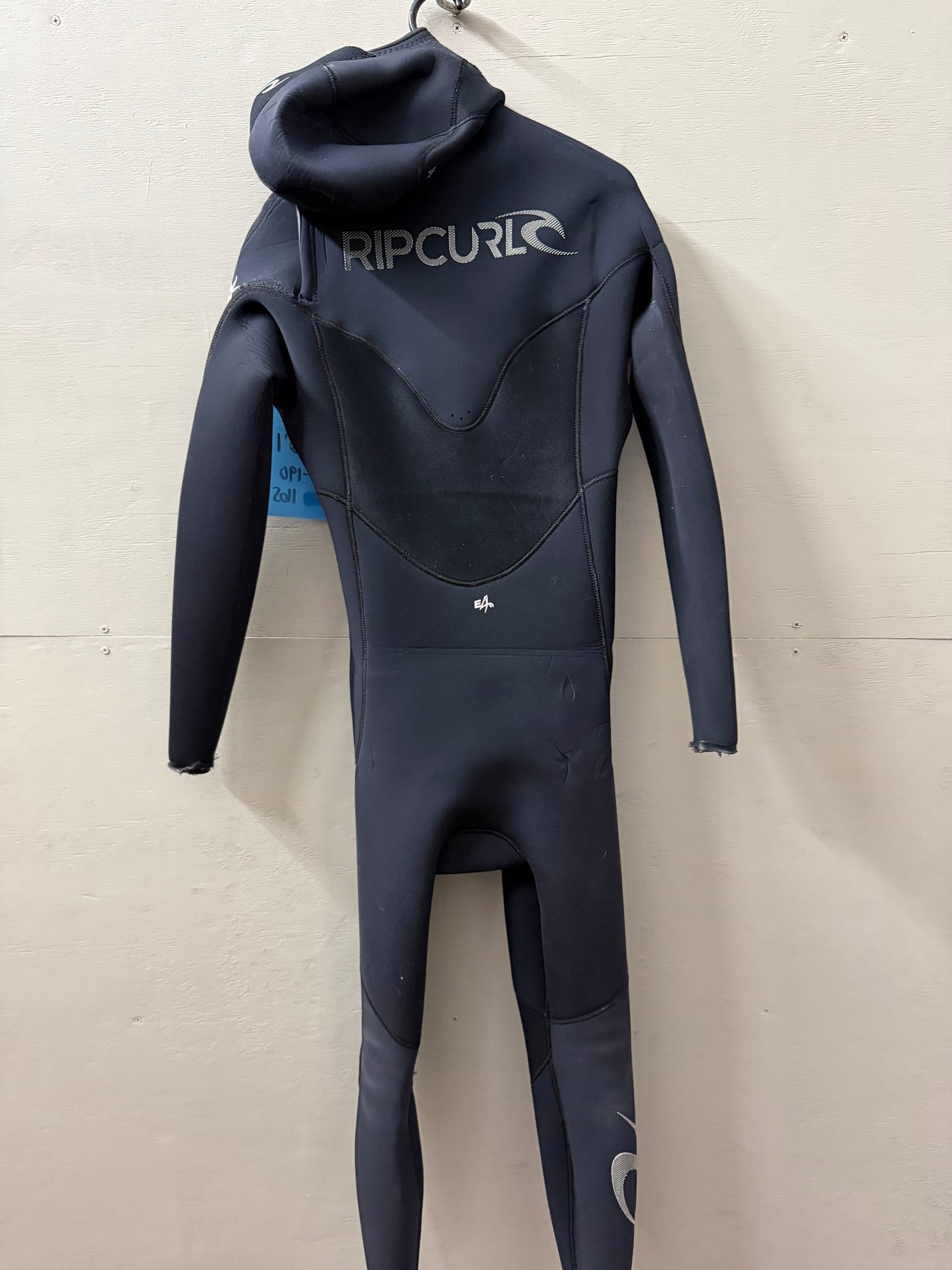 Used Mens 4.5/3.5 Rip Curl Hooded E Bomb Size L (5'10"-6'0" | 170-190 lbs)