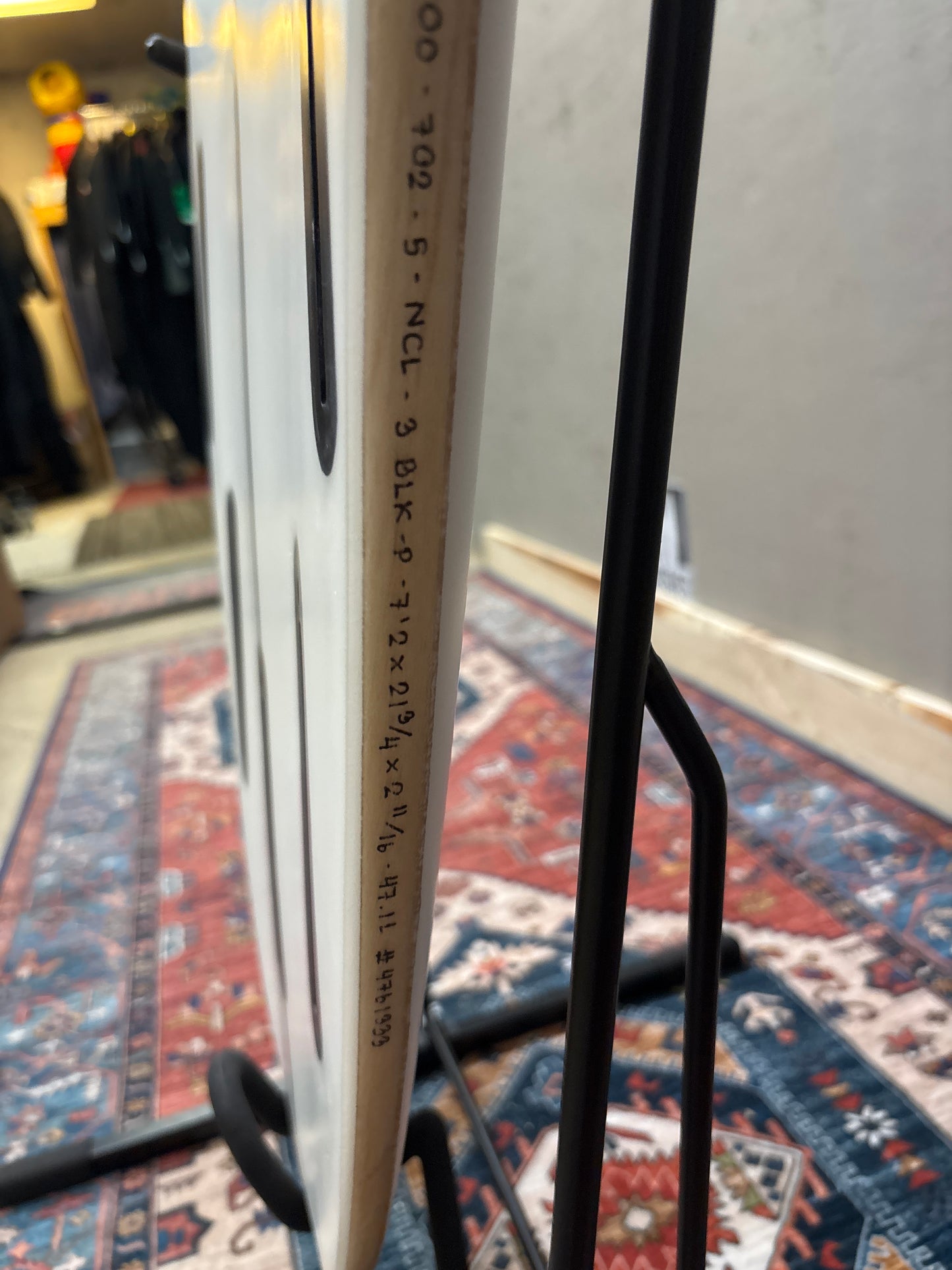 Xtra Cado Surfboard 7'2" x 21 3/4" x 2 11/16" – 47.1L