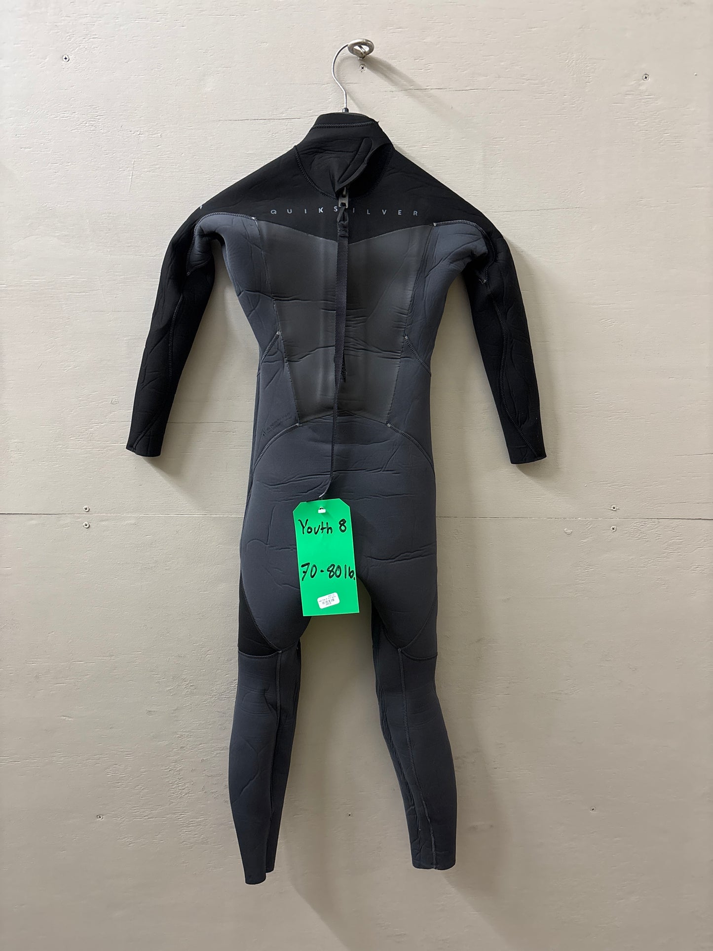 Used Kids 8 4/3 Wetsuit