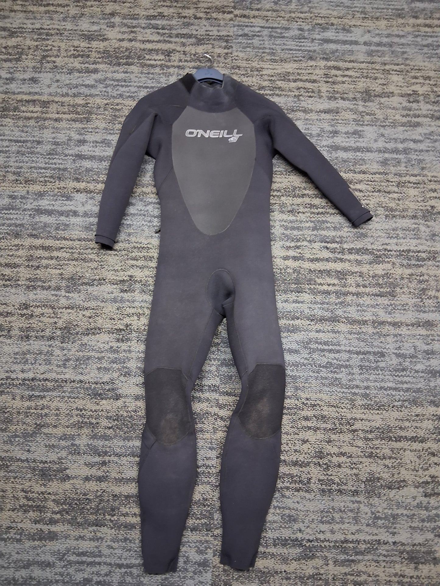 Used 4/3 Small Quiksilver Backzip