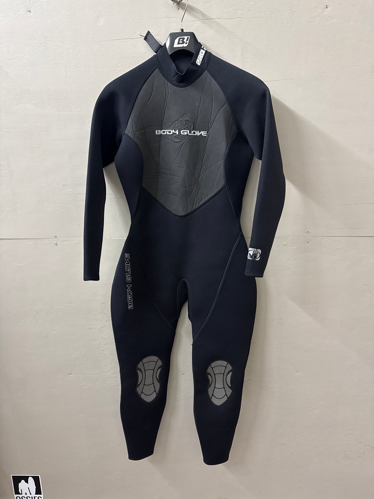 USED Women's 4/3MM Bodyglove Wetsuit - Size 12 (5'7"-5'9" | 140-160 LBS) - Good