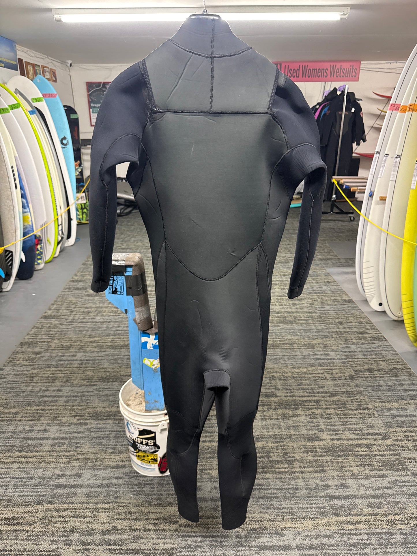 Used 4/3 LS Patagonia Wetsuit