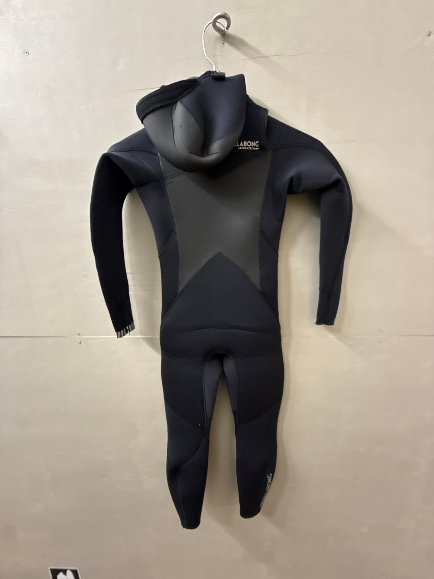 Used Youth 5/4MM Billabong Absolute Comp Hooded Wetsuit - Size 10 (4'7"–4'10" | 75–90 lbs) - Fair