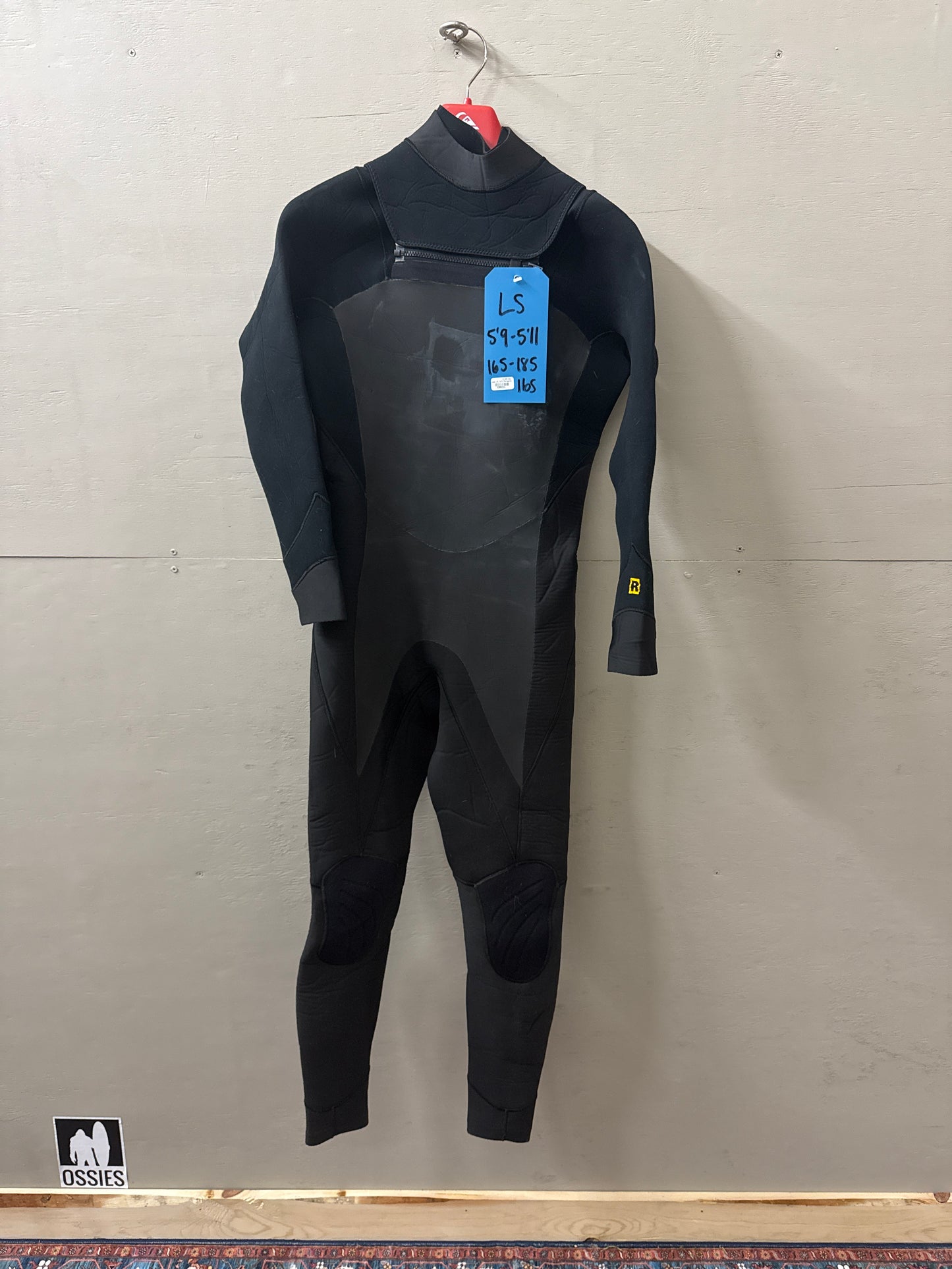 USED Men's 4/3MM Patagonia Wetsuit - Size LS (5'9"-5'11" | 165-185 lbs) - Fair