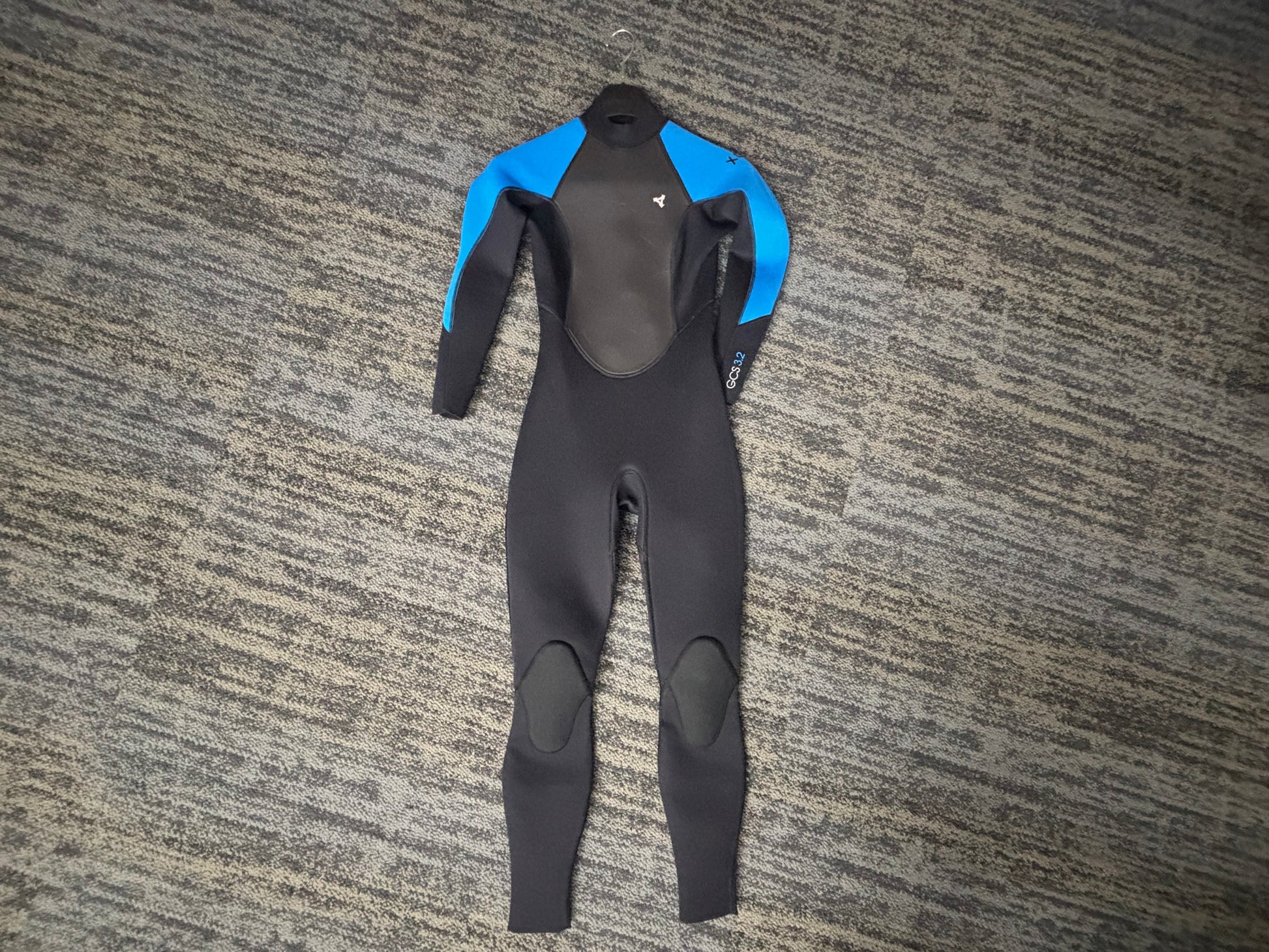 Used Xcel 3/2 Backzip W4