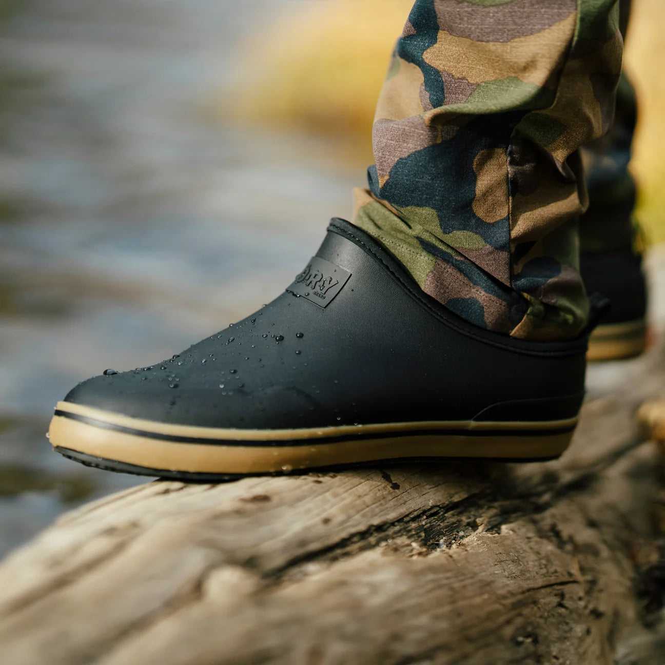 Dry Brand Soot & Soil River Clog Black