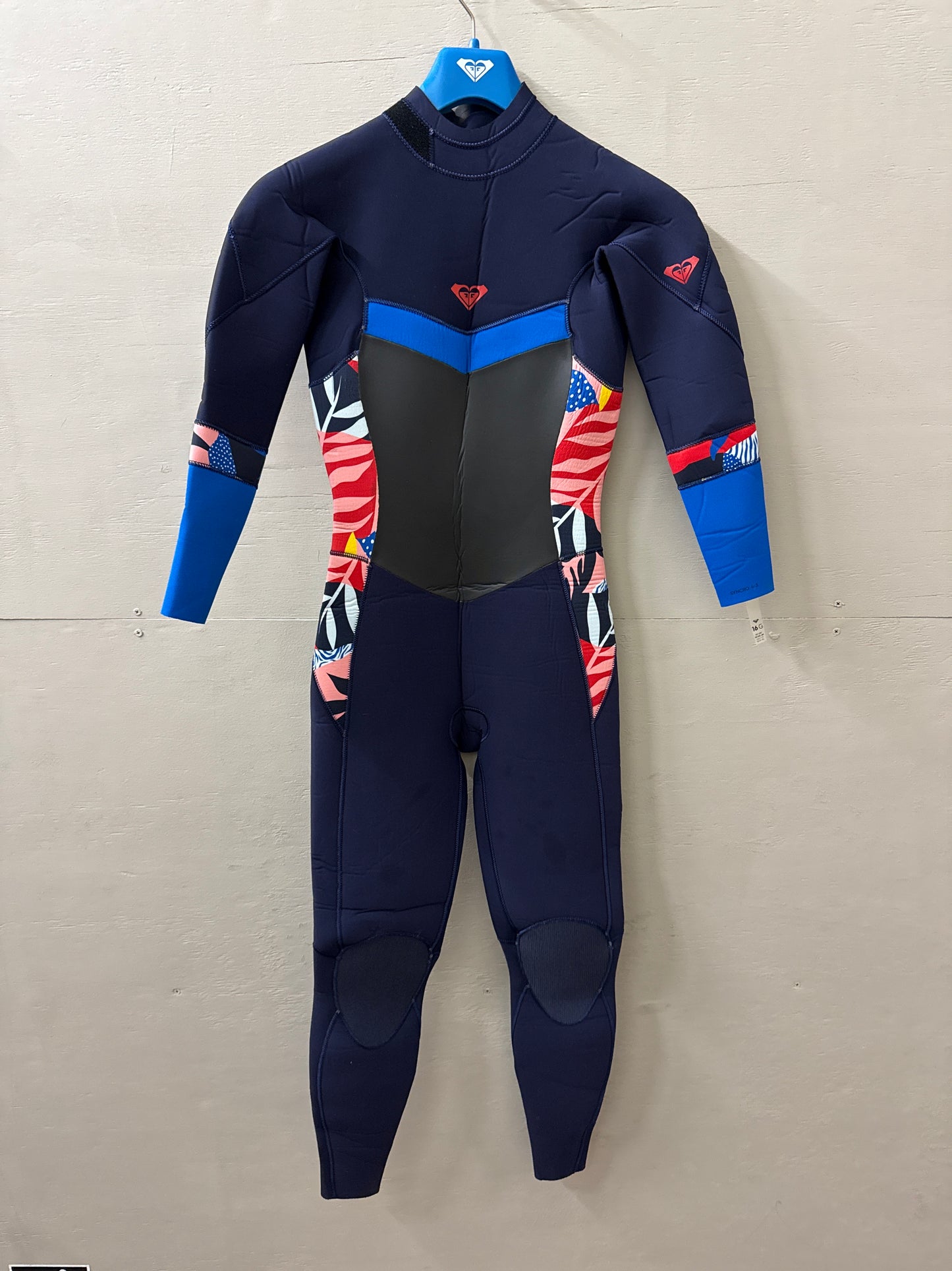 USED Youth 4/3MM Roxy Wetsuit - Size Youth 16 (5'4"–5'7" | 120–135 lbs) - Good
