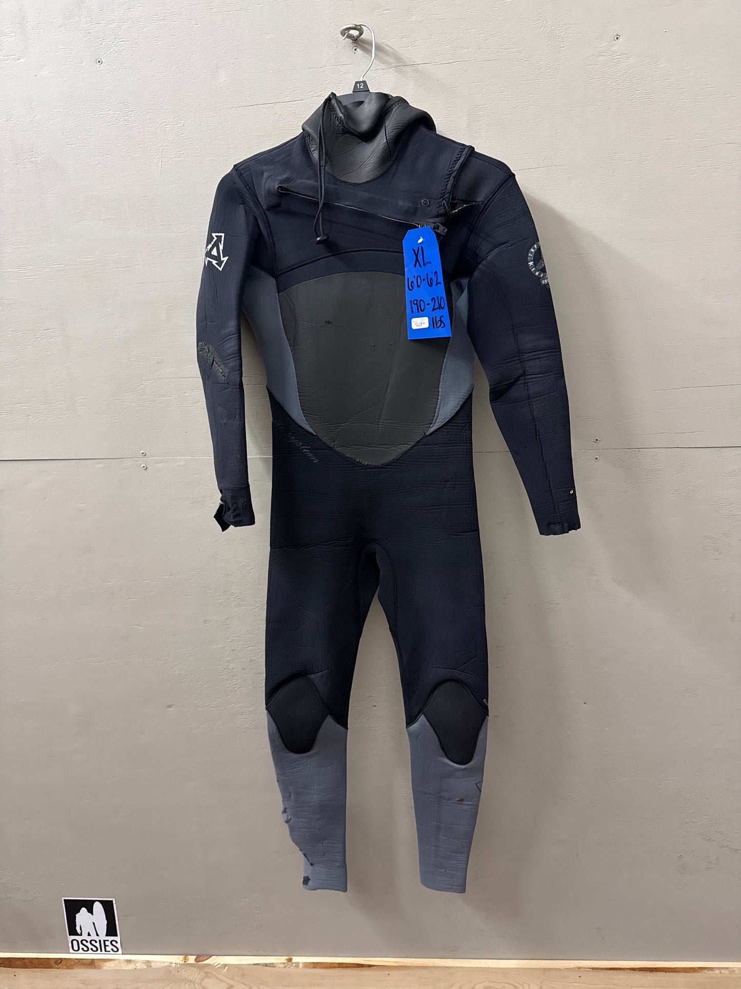 USED Men's 5/4MM Xcel Infiti Wetsuit - Size L (5'10"-6'0" | 170-190 lbs) - Salvage