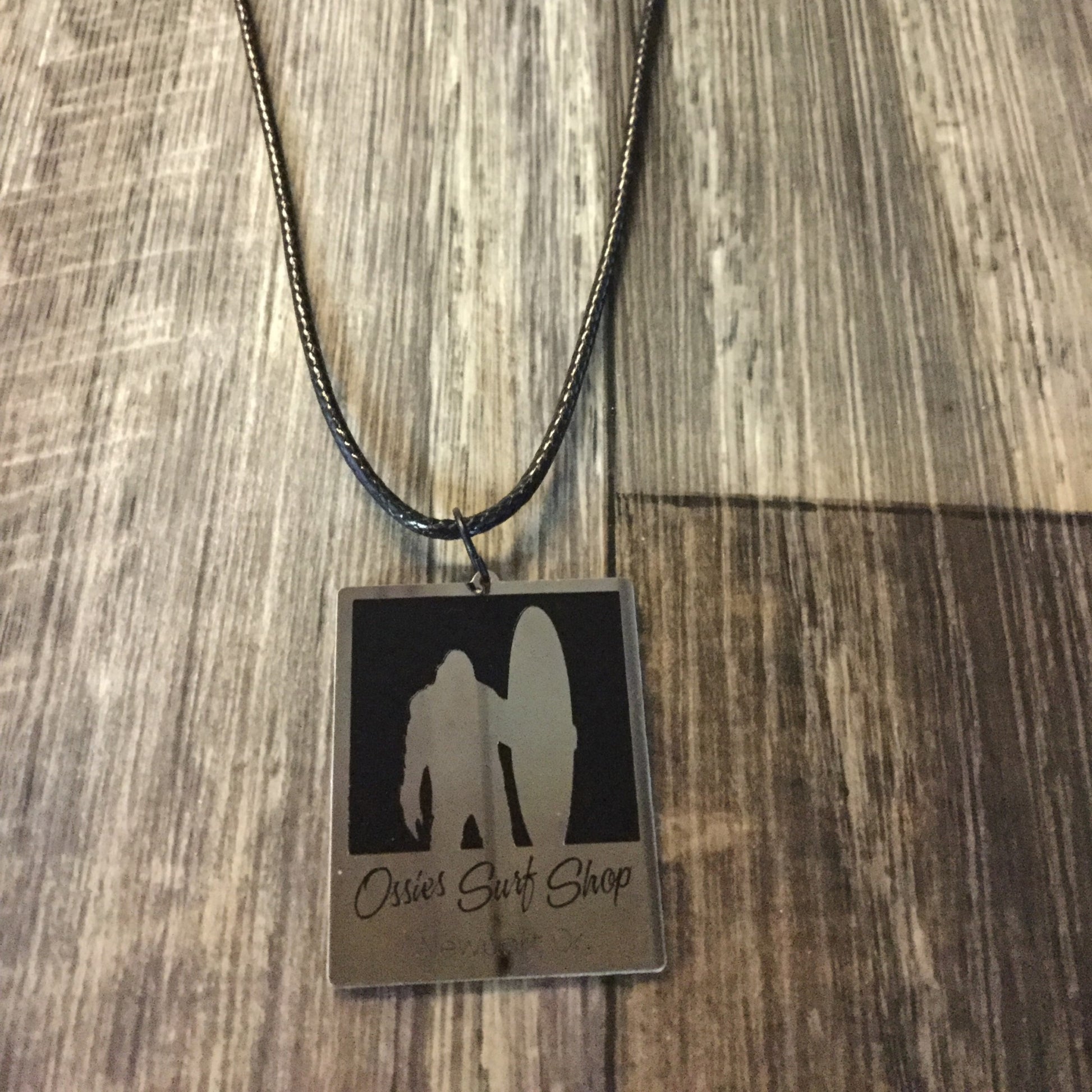 Ossies Necklace Leather