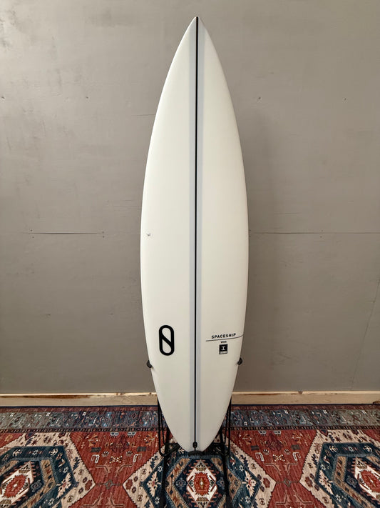 Firewire Spaceship 6'2" X 19 ³/₄" X 2 ¹¹/₁₆" | 33.0L | I-Bolic 2.0 Surfboard