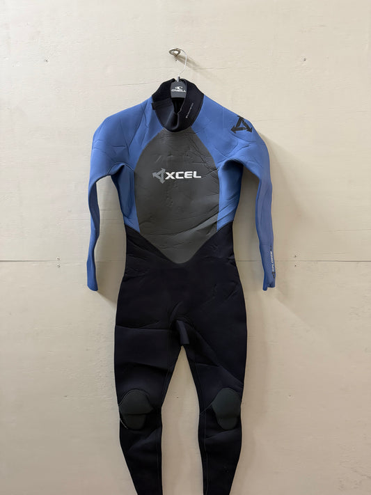 Used Men's Xcel Explorer 4/3 Wetsuit - Size Large (5'10"–6'0" / 170–190 lbs)