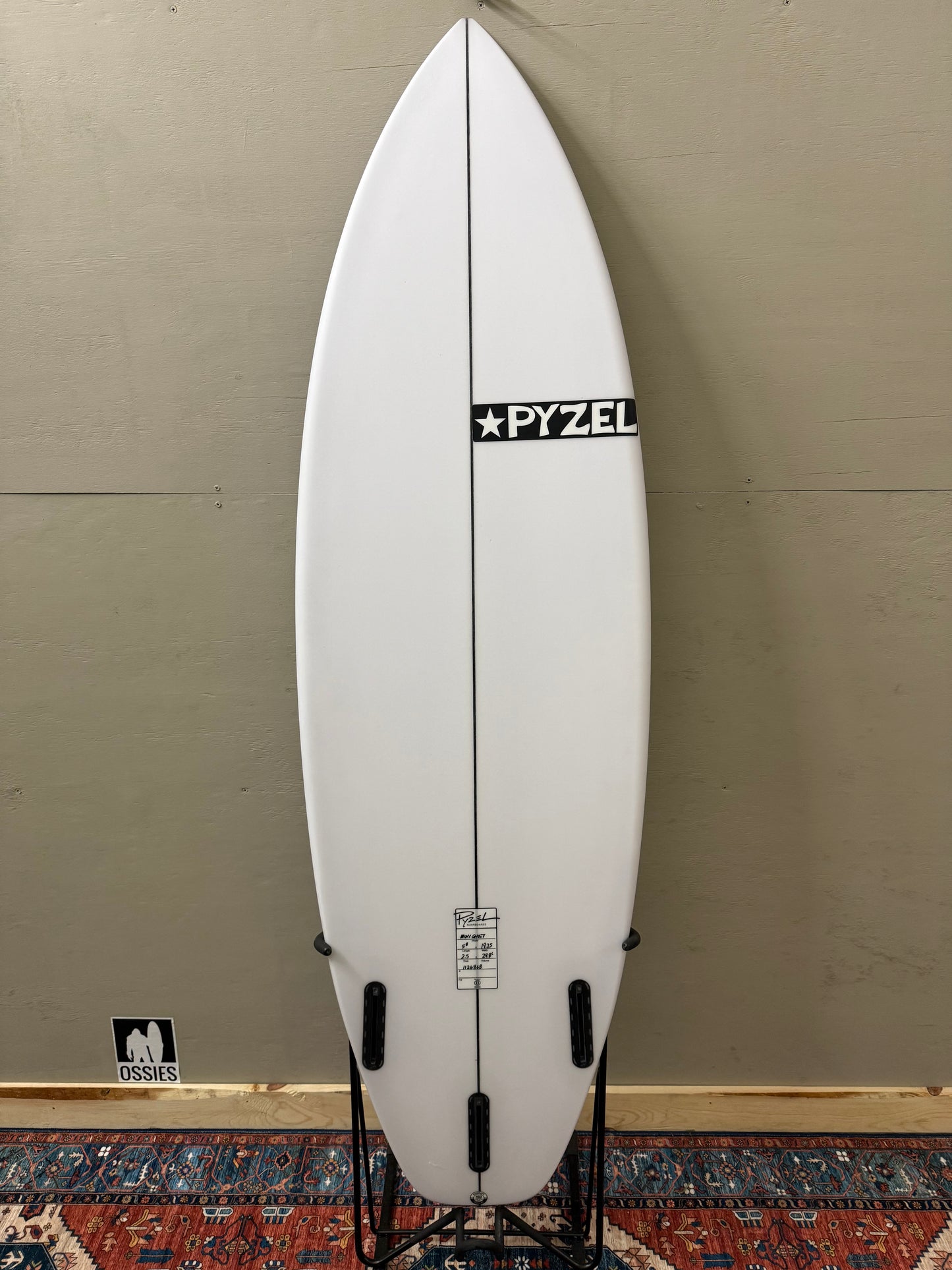 Pyzel Mini Ghost-Squash | 5'8" x 19 1/4" x 2 1/2" - 29.80L | Futures x 5 | PU