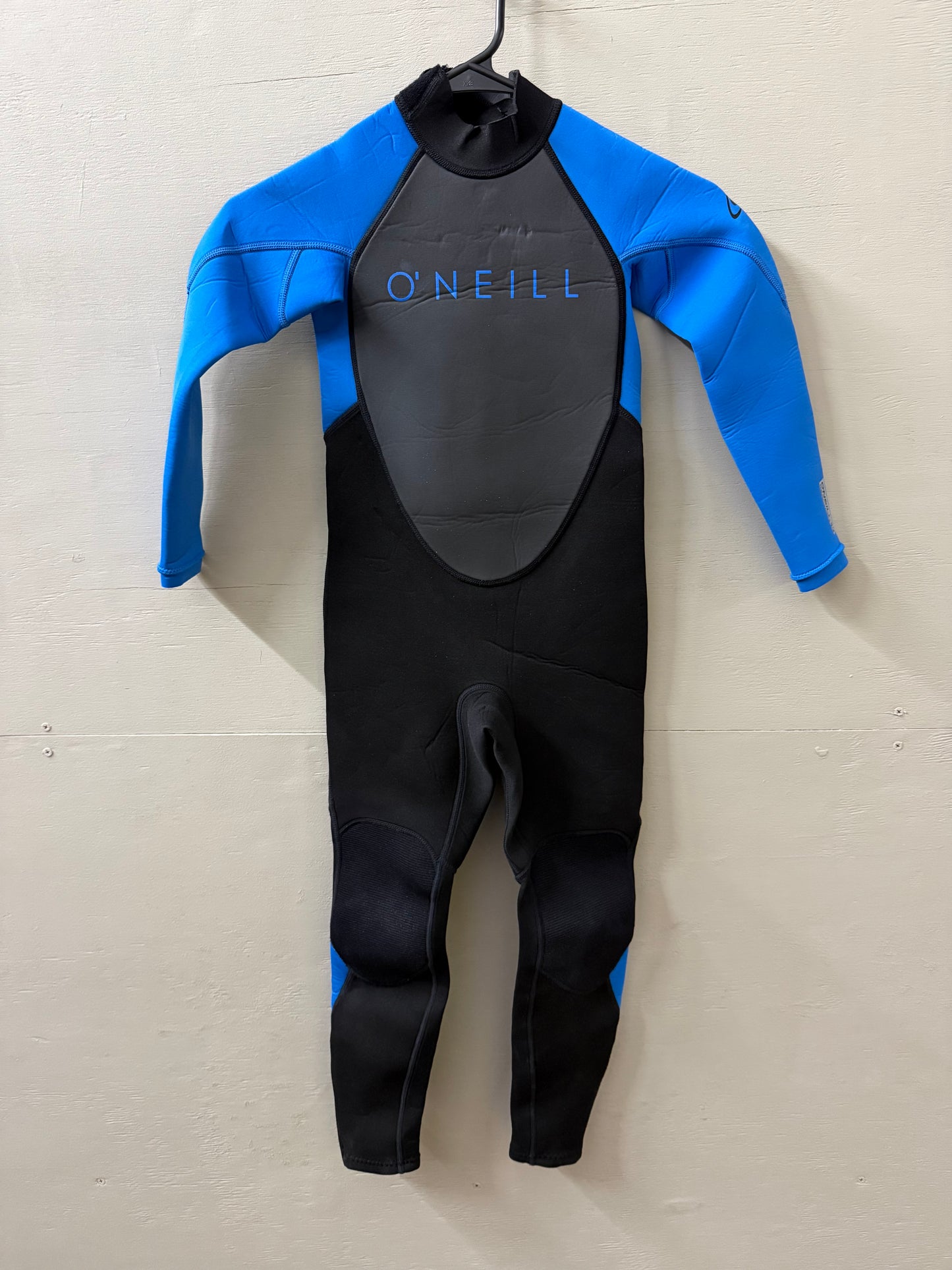 USED Youth 3/2MM Oneill Reactor Wetsuit - Size 6 (50-65 LBS) - Good