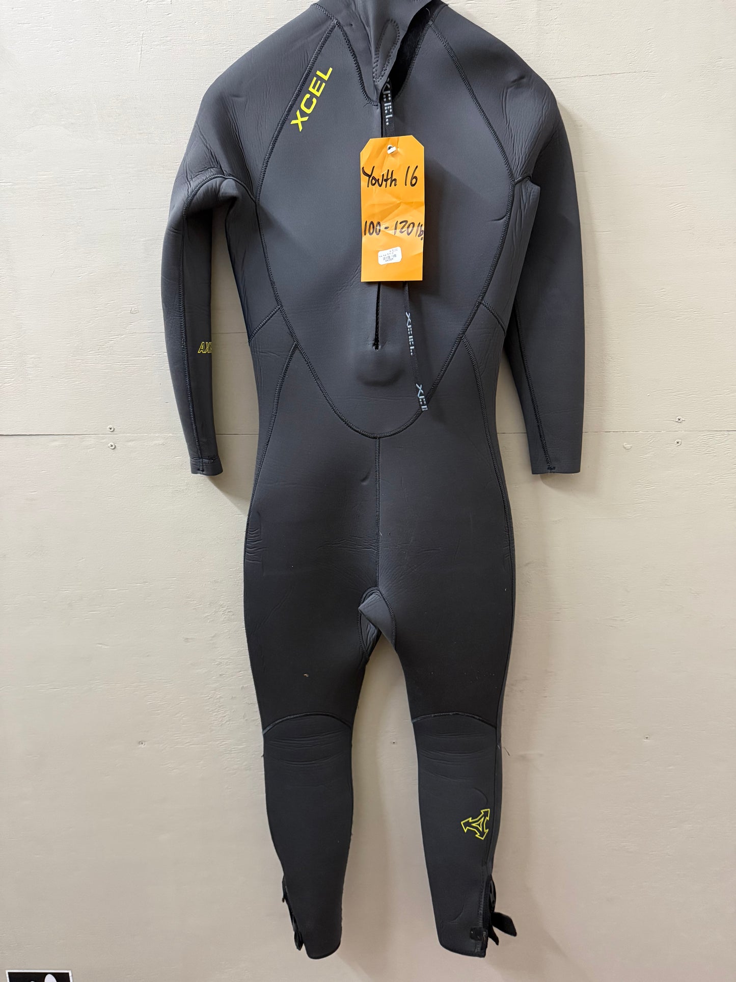 Youth 5/4 Xcel Non Hooded Size 16 100-120LB