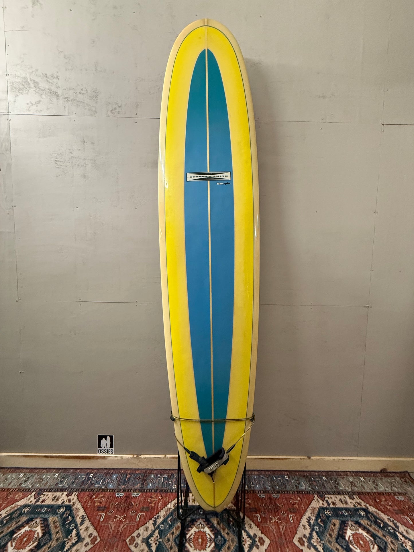 Gordon & Smith 9'0" x 23 ¹⁄₂ x 3 ¹⁄₈ | Surfboard USED