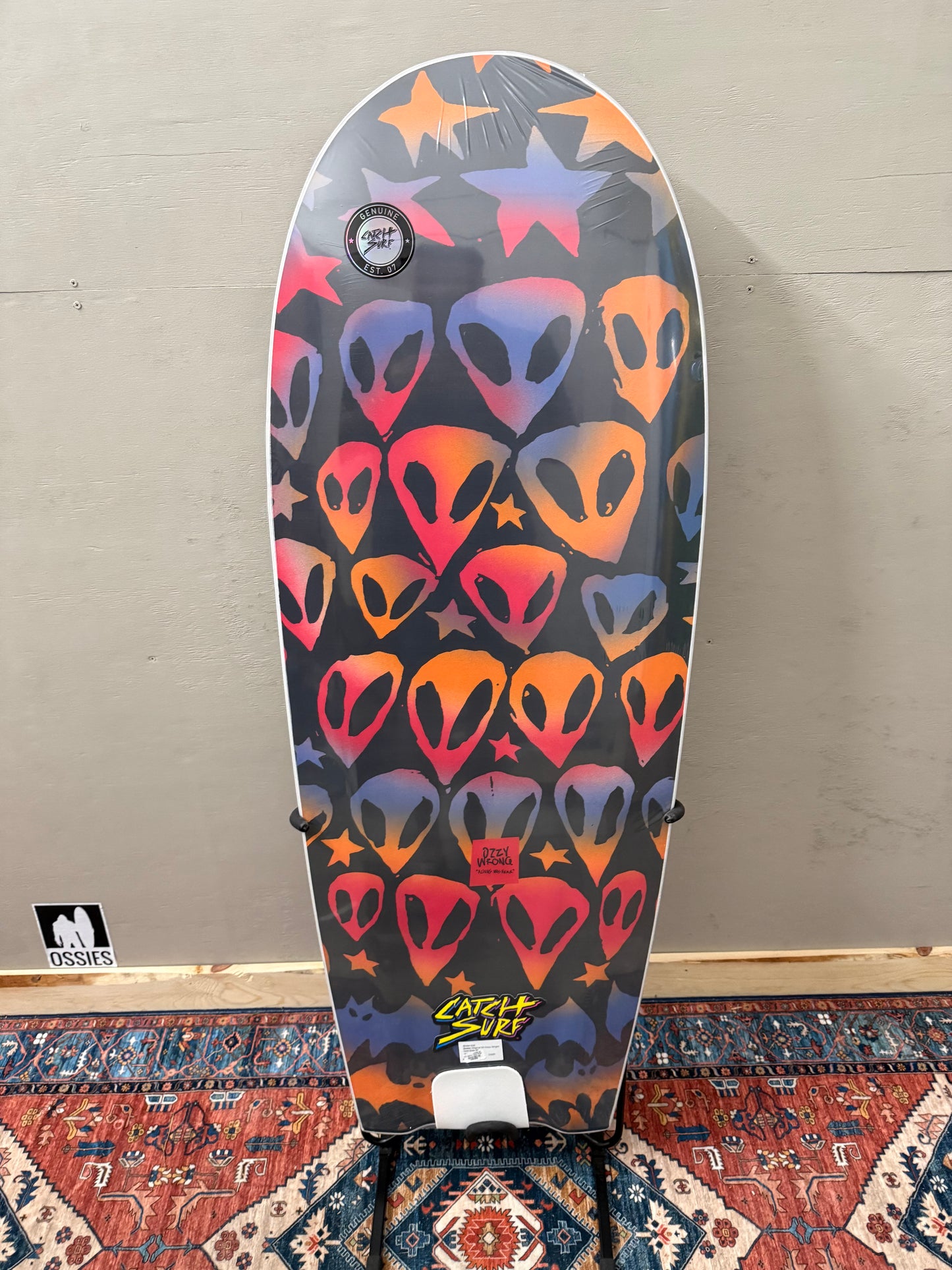 Catch Surf Wave Bandit Performer 5'6" x 21" x 2 ⁷⁄₈ | 42L | Soft Surfboard