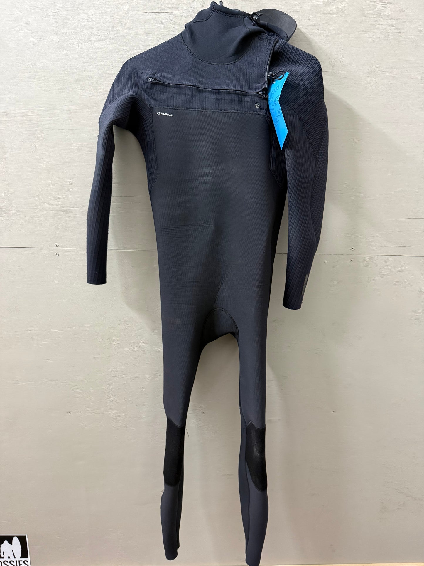 Used Mens Oneill Hyperfreak 4/3 Hooded L (5'10"-6'0" | 170-190 lbs)