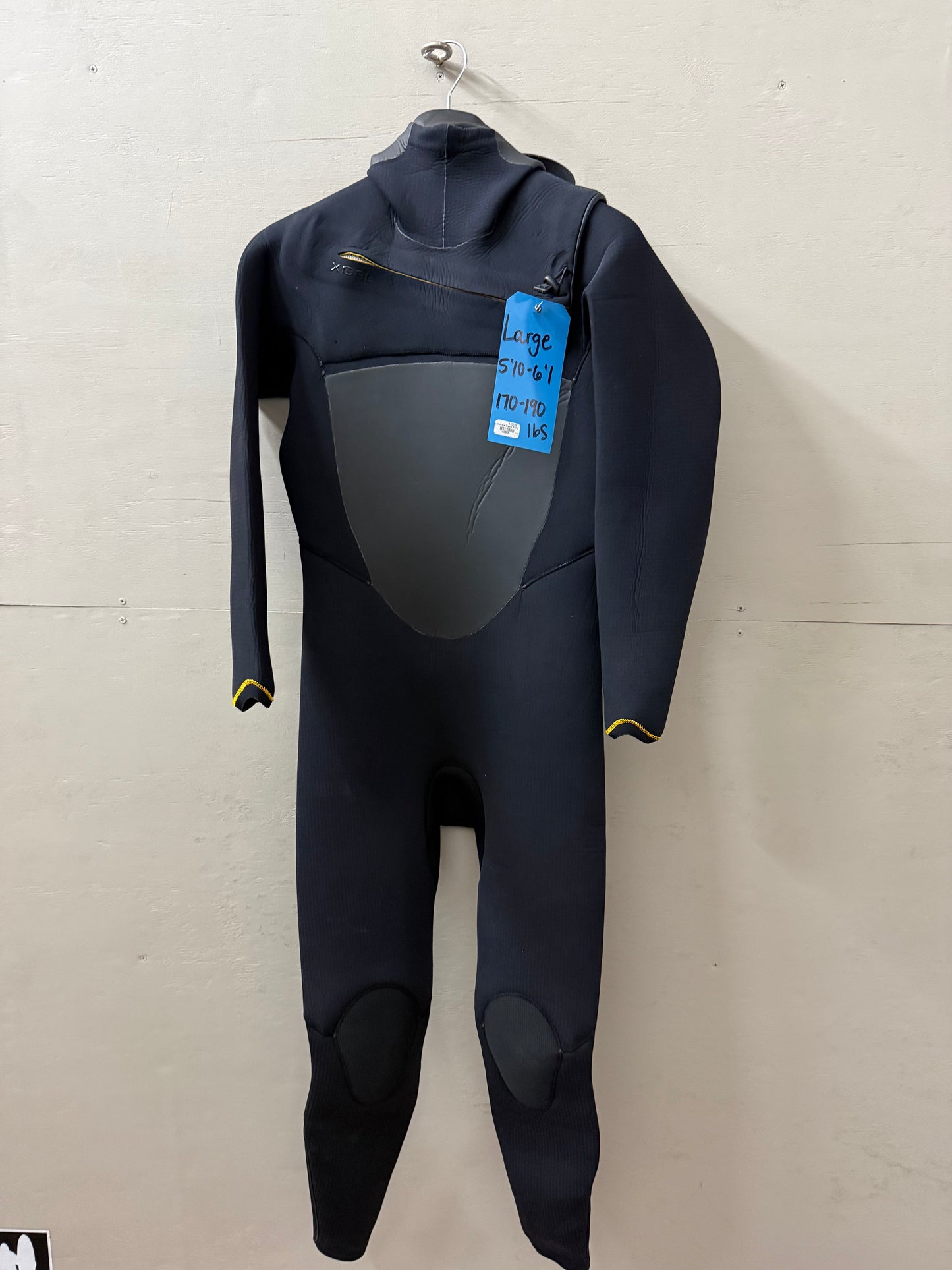 Used Xcel Drylock 5/4 Hooded Size L (5'10"-6'0" | 170-190 lbs)