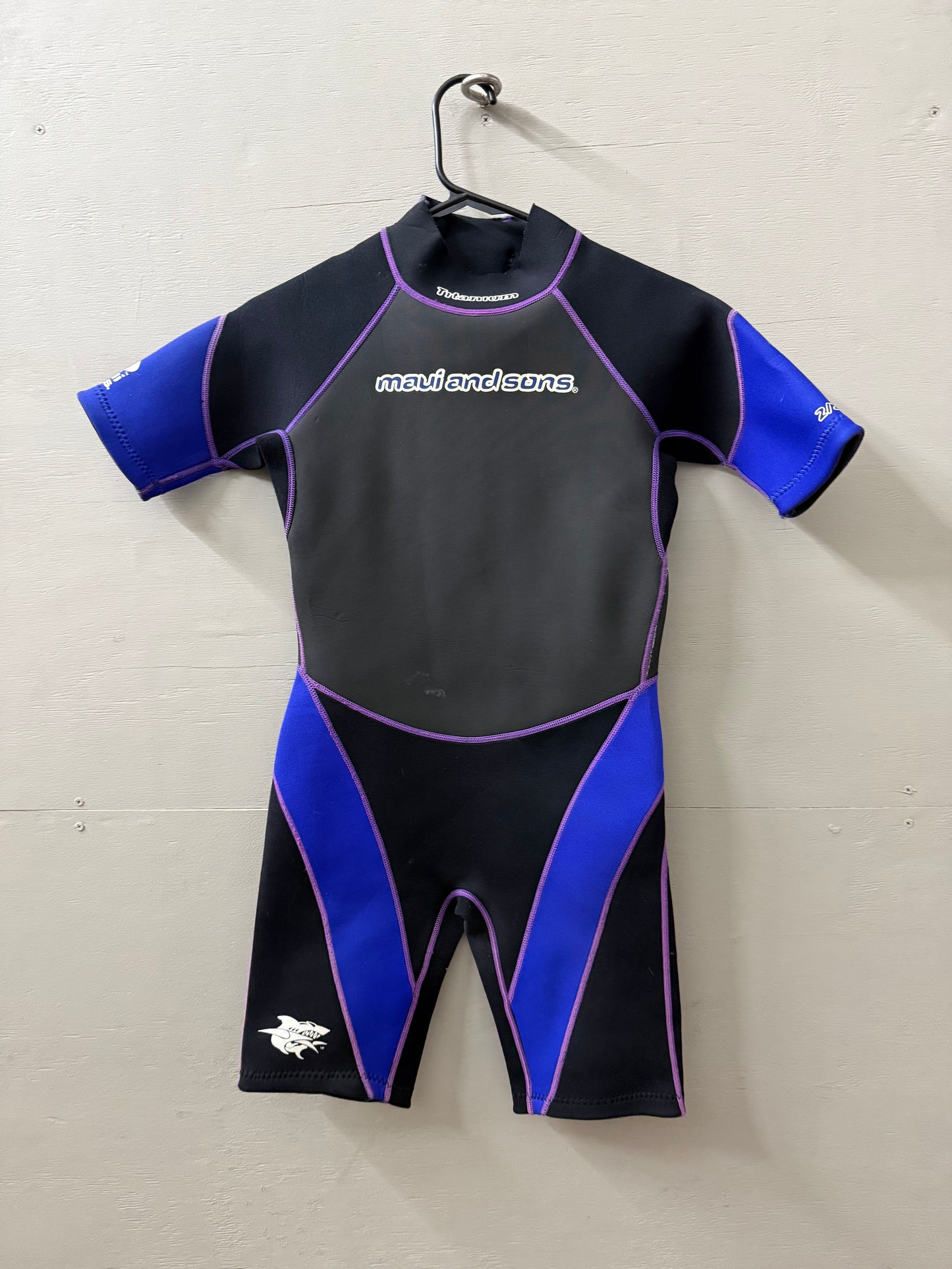 Used Womens Shorty Size 14 (5'8"-5'10" | 150-170 lbs)