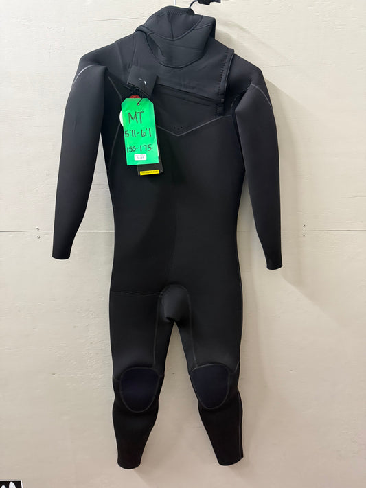 Used Mens Body Glove Hooded 4/3 Size MT (5'11-6'1" | 155-175 lbs)