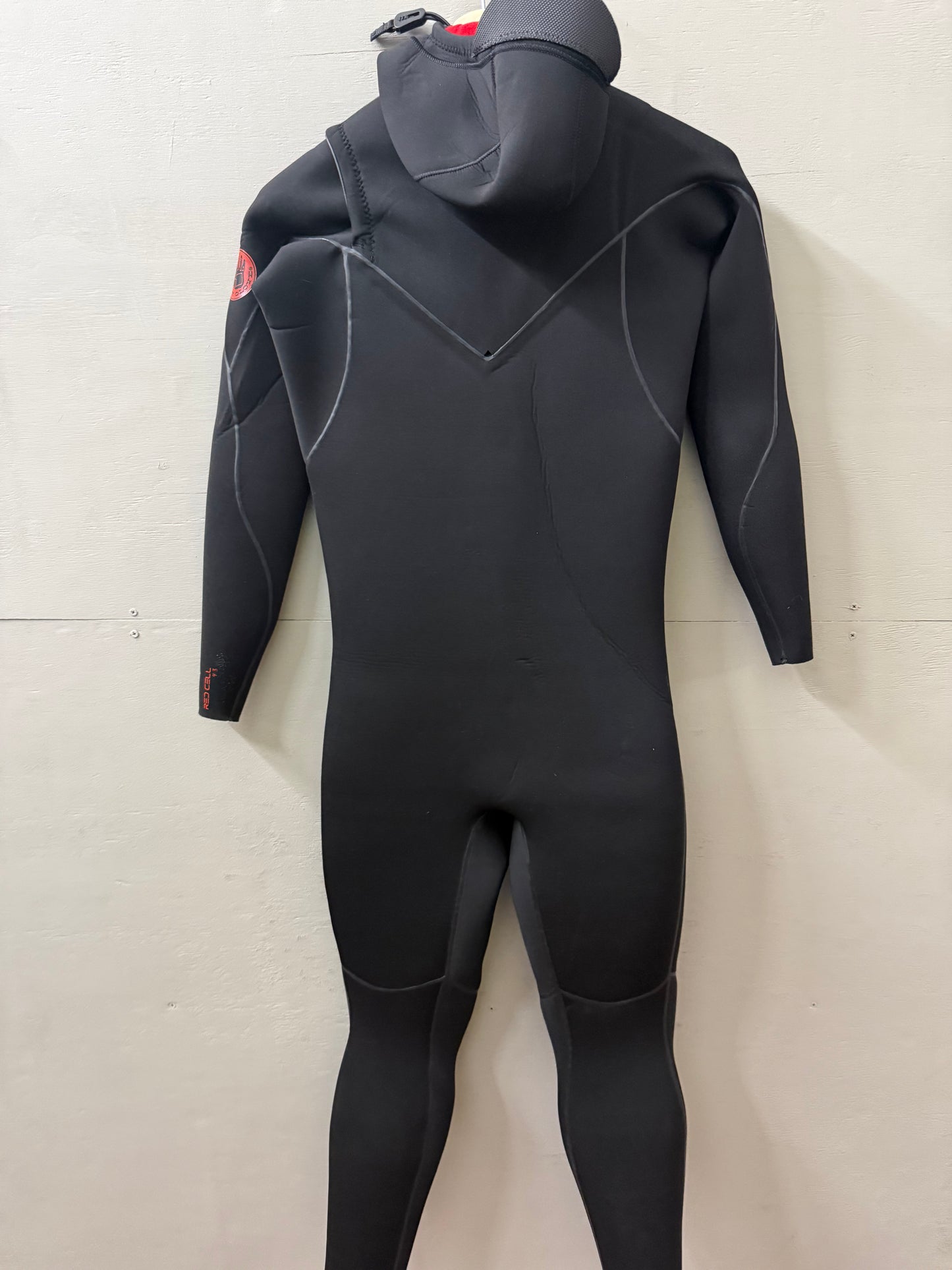 Used Mens Body Glove Hooded 4/3 Size MT (5'11-6'1" | 155-175 lbs)