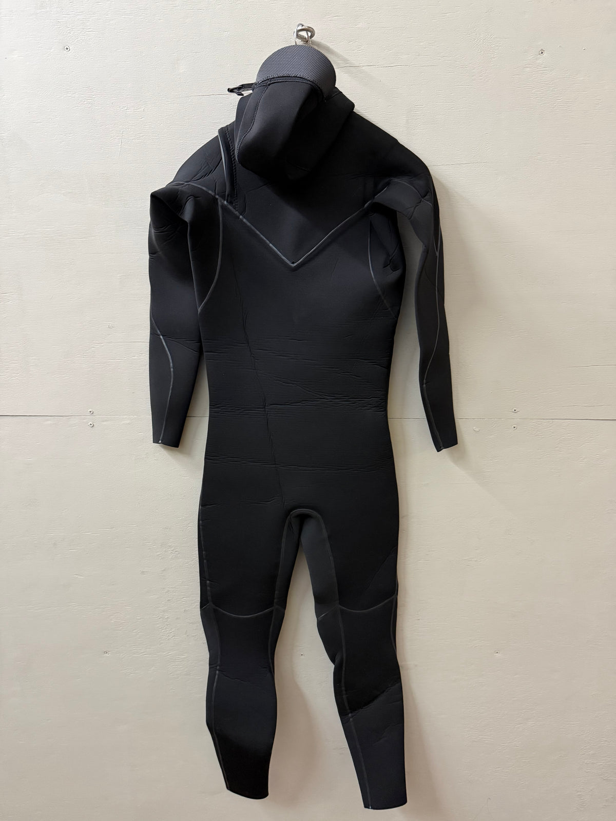 USED Mens' 4/3MM Red Cell Body Glove Wetsuit - Size S (5'8"-5'10" | 135-155 lbs) - Brand New