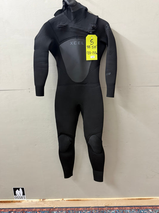 USED Men's 5/4MM Xcel Axis Wetsuit - Size S (5'8"-5'10" | 135-155 lbs) - Good