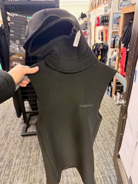 Used M Patagonia Hooded Vest