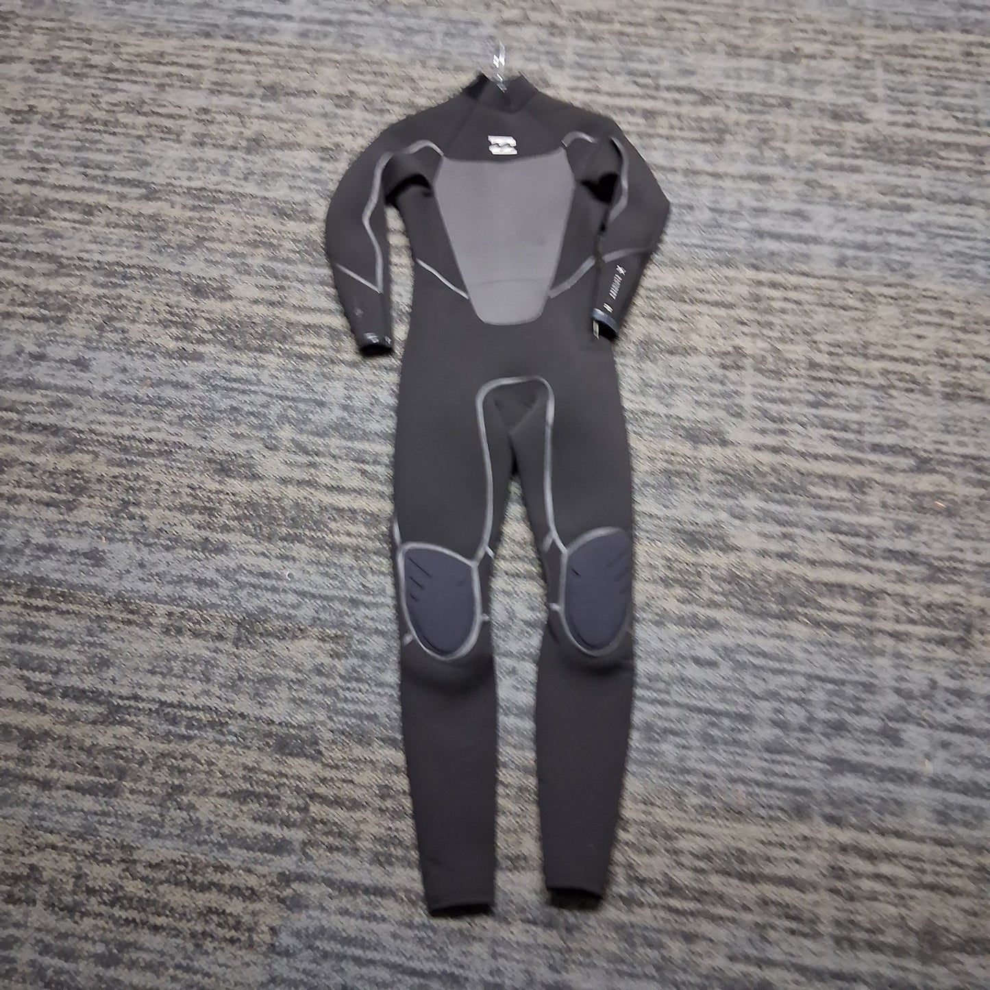 Used 4/3 M Billabong Backzip