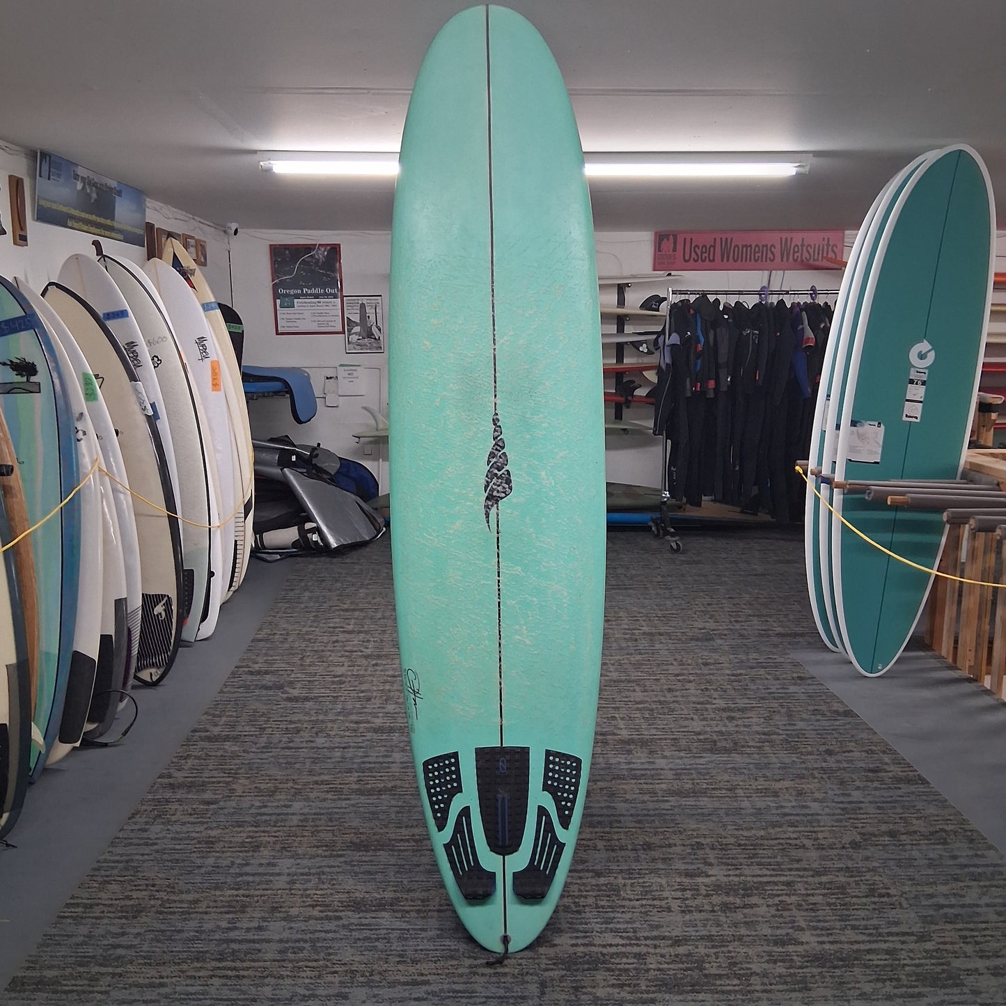 Used 7'6 Solid Frisbee