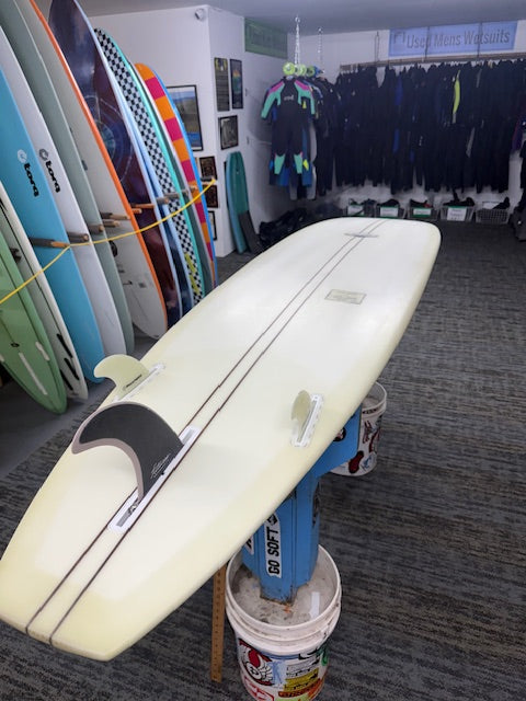 Used 8'2 Eclipse W/Bag & Fins