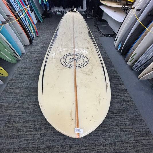 Used 9'2 Rhyn Noll w/Fins