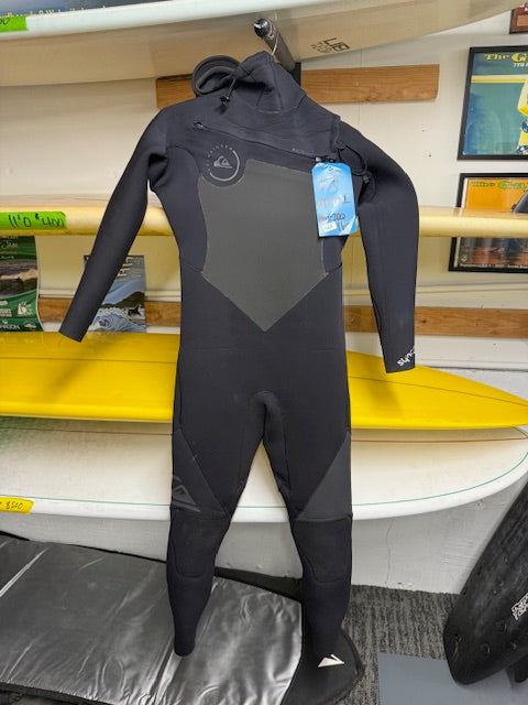Used 5/4 LT Quiksilver Hooded Wetsuit