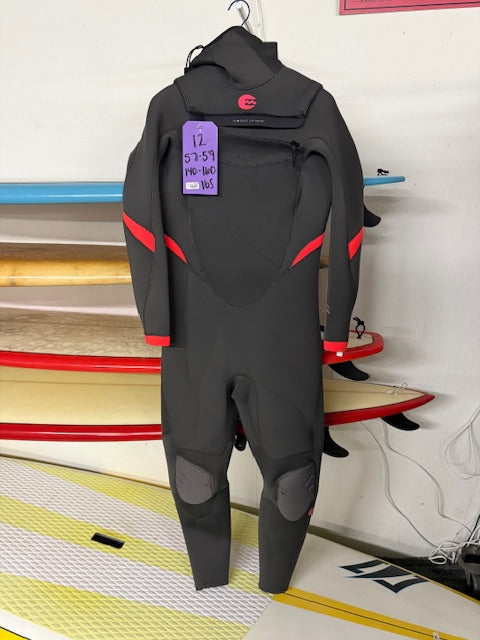 Used Womens 12 5/4 Billabong