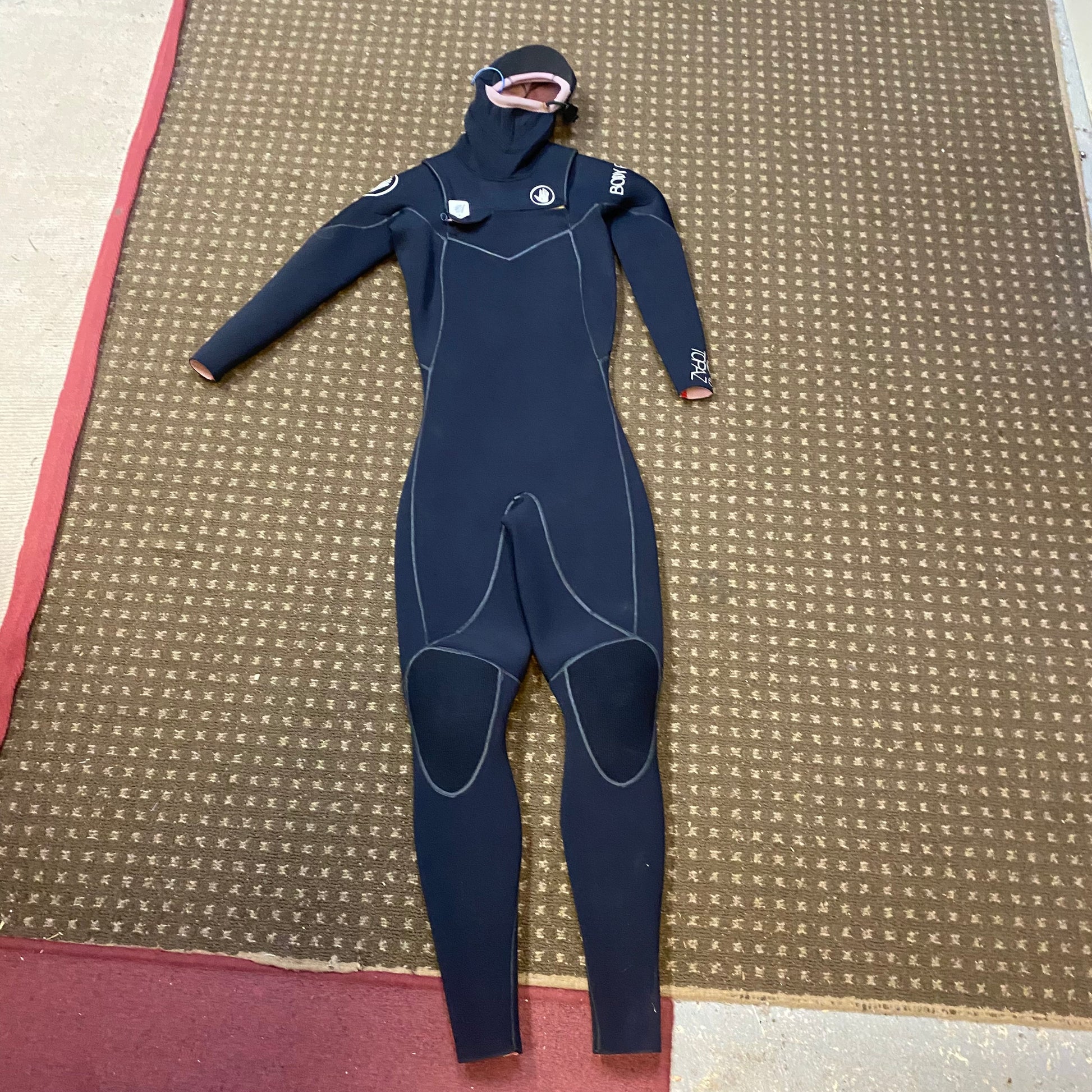 Used 4 Body Glove 5/4/3 Wetsuit
