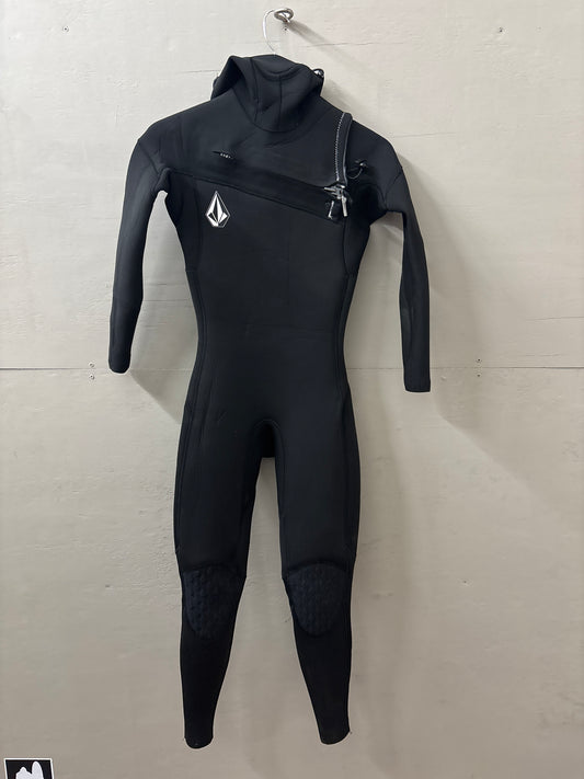 Used XS 5/4 Hooded Volcum