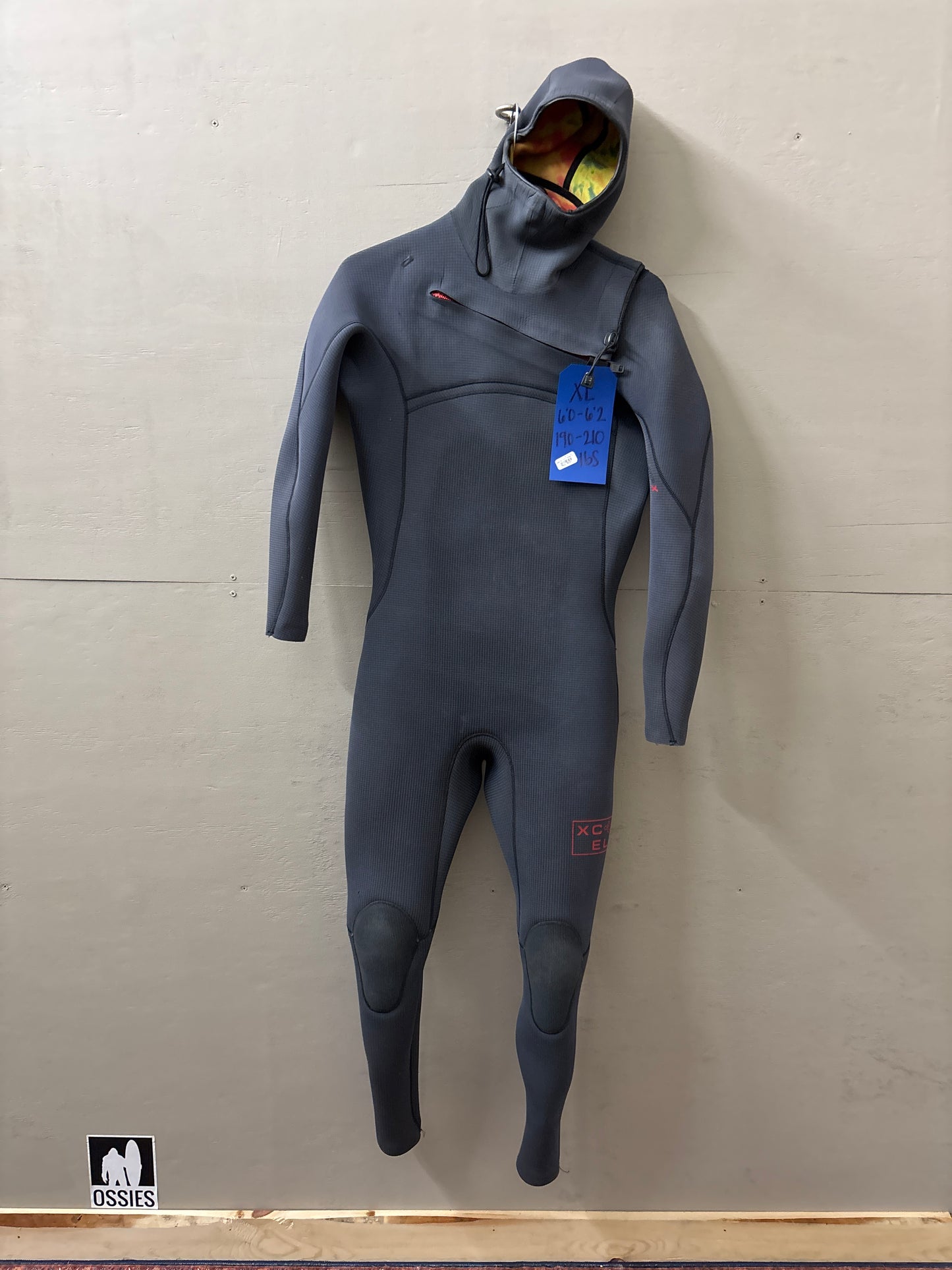 Used XL 4/3 Hooded Suit