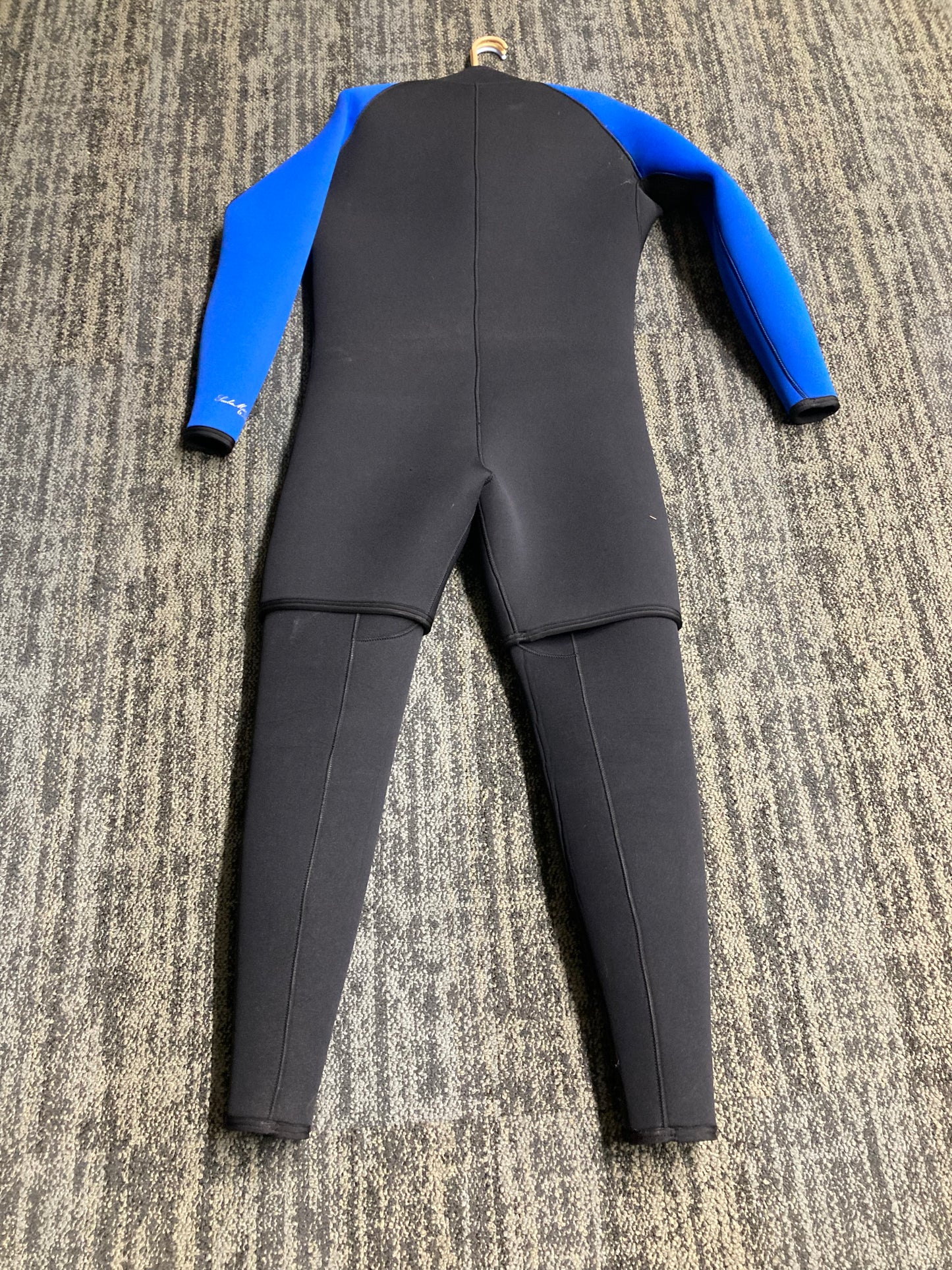 Used 6/5 Scubamax Dive Suit XL
